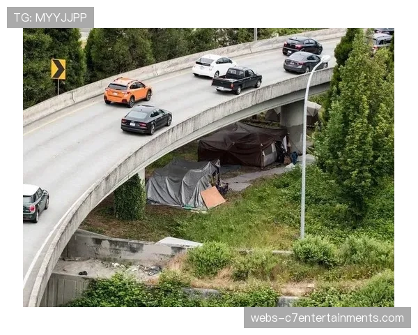 亚马逊纪录片《临界一秒》发布预告，聚焦足球比赛中转换瞬间的决策